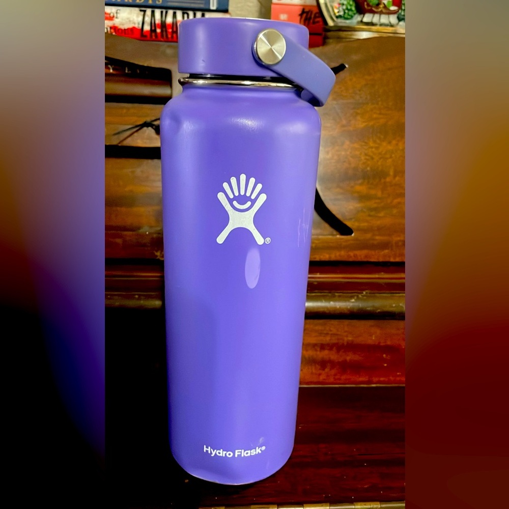Hydro Flask 40oz Insulated Water Bottle